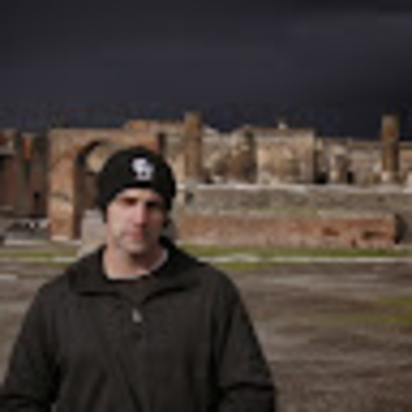 Profile Picture of Rod Thompson (@rodthompson1980) on Poshmark