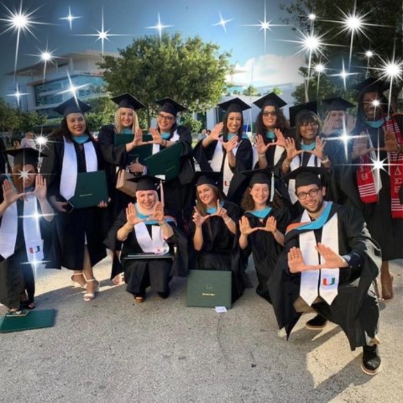 Profile Picture of Aysheh Abdalhuk (@aysheh51_97) on Poshmark