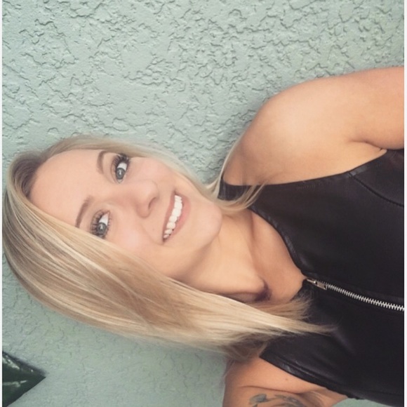 Profile Picture of Jordyn Frost (@jordynfrosty) on Poshmark