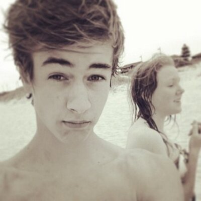 Profile Picture of Joe (@BahnsJohn) on Twitter