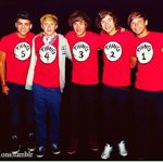 Profile Picture of Boys On The Stairs (@sayhitokevin) on Instagram
