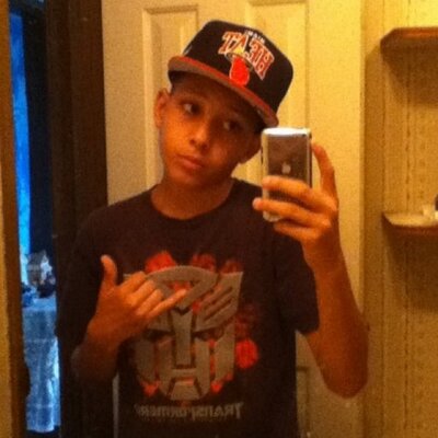 Profile Picture of Dustin Holloman (@HoodNniqqa23) on Twitter