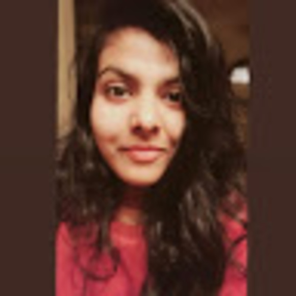 Profile Picture of Athena Rose (@adhinasofi) on Poshmark