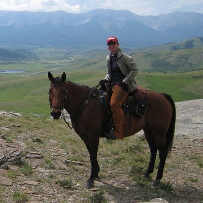 Profile Picture of Shauna Hansen (@shvinwest) on Twitter