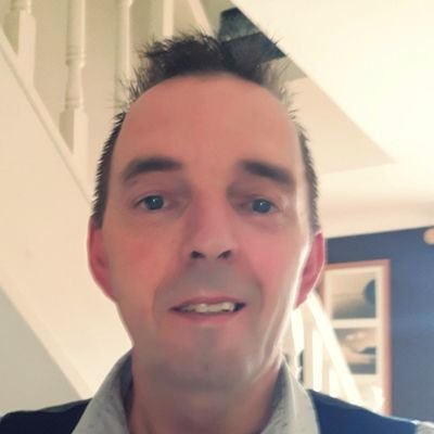 Profile Picture of Robin Martin (@NHSRobinMartin) on Twitter
