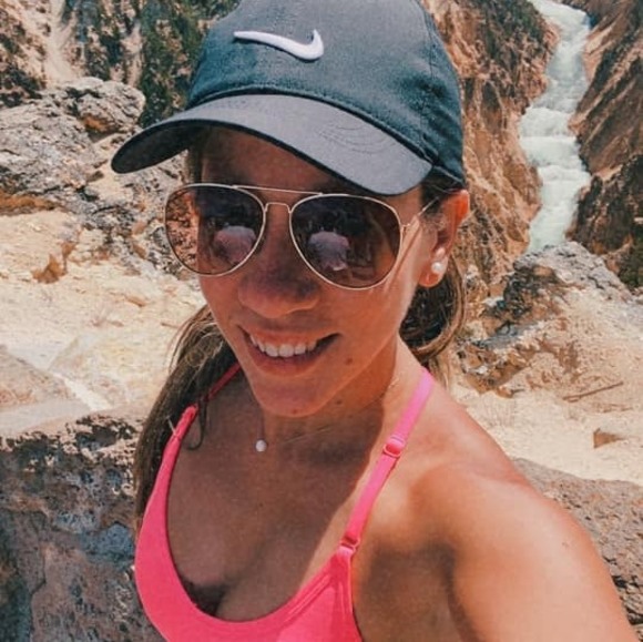 Profile Picture of Wilmaris Murcelo (@wilmaris_2) on Poshmark