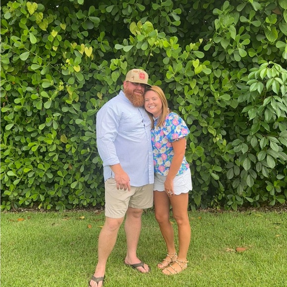 Profile Picture of Heather Kizer (@heather_kizer) on Poshmark