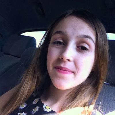 Profile Picture of Elizabeth Mueller (@LiketotallyLiz) on Twitter