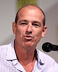 Profile Picture of Howard Gordonon Wikipedia