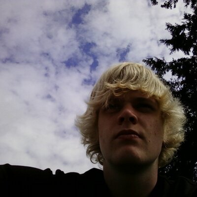 Profile Picture of James Heinrichs (@James_Blonde_) on Twitter