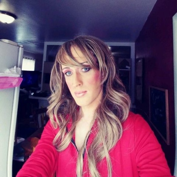 Profile Picture of Lauren Dutson (@inwardwinter) on Poshmark