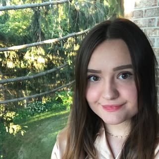 Profile Picture of elizabeth luster (@lizlusterr) on Instagram