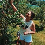 Profile Picture of Heather Bullara Quirk (@heatherbquirk) on Instagram