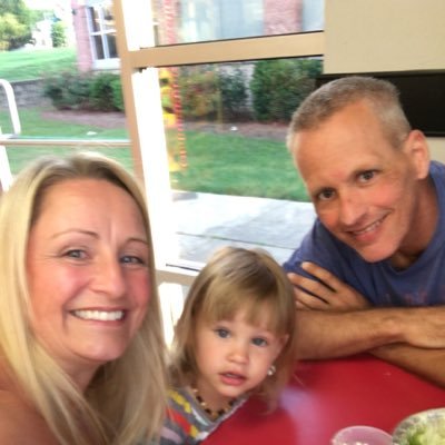 Profile Picture of Gretchen Henry (@space2changenow) on Twitter