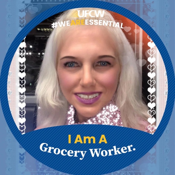 Suzanne Degrazio - Poshmark Profile Picture of Suzanne Degrazio (@tdegrazio) on Poshmark