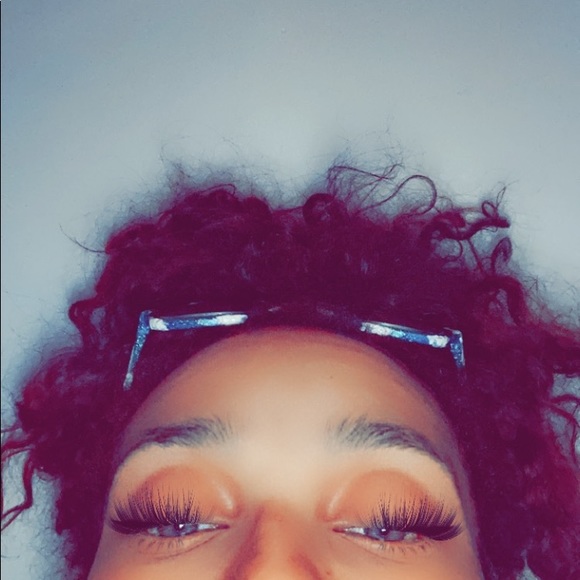 Profile Picture of Alexis Blaul (@cutey2496) on Poshmark