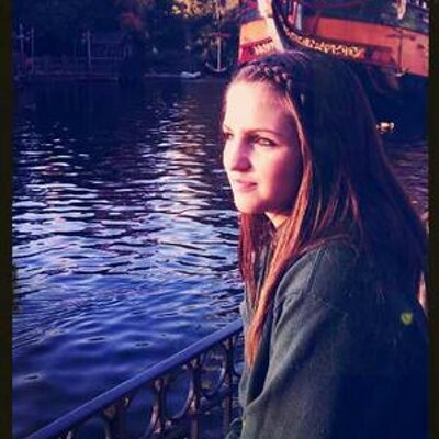 Melanie Lauer - Twitter Profile Picture of Melanie Lauer (@melmoeee911) on Twitter