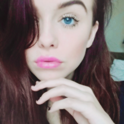 Profile Picture of Malven (@sophomoroe) on Twitter