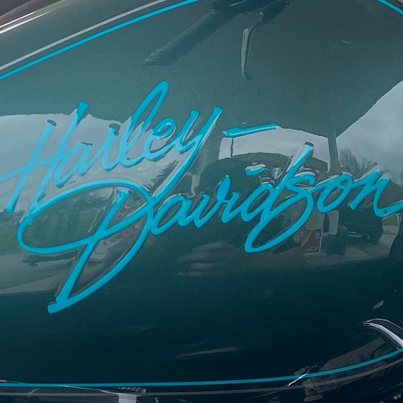 Profile Picture of Mark Roberto (@markerm343) on Poshmark