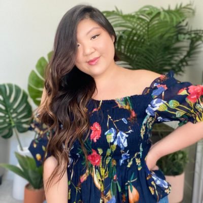 Profile Picture of Allison Teng (@CurvyGirlChic) on Twitter