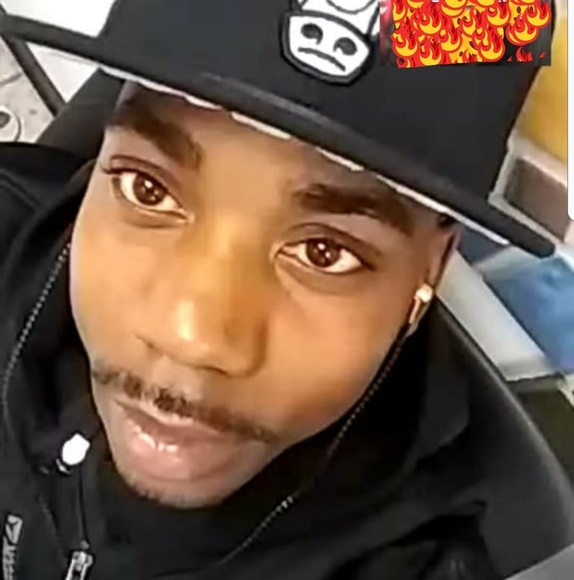 Profile Picture of Jarone Colson (@jaronecolson) on Poshmark