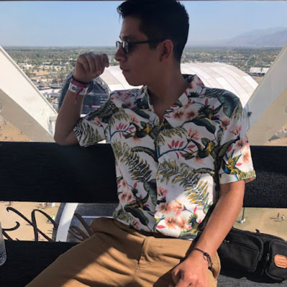 Raul Fabela - Poshmark Profile Picture of Raul Fabela (@rfabela5) on Poshmark