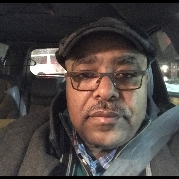 Profile Picture of Leonard Simpson (@leonarda4u) on Poshmark