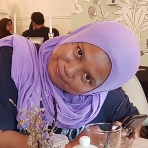 Profile Picture of L (@lisaali19) on Twitter