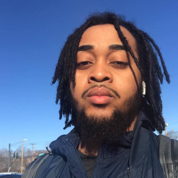 Profile Picture of Donte Brooks (@donte_brooks) on Poshmark