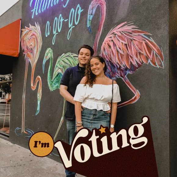 Profile Picture of Sarah Schlette (@boos1998) on Poshmark