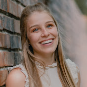 Profile Picture of Hailey Curtis (@iamhaileycurtis) on Youtube