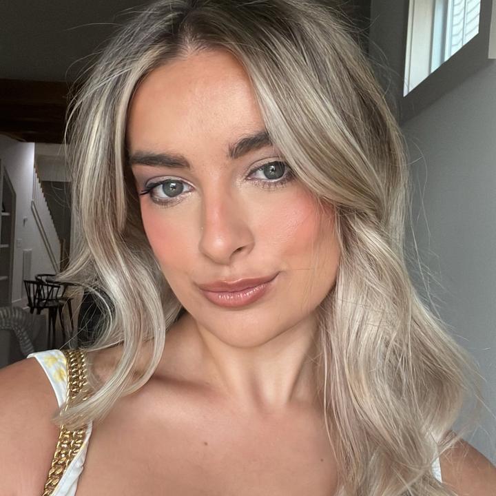 Profile Picture of Emily Phillips (@@emilyaphillips) on Tiktok