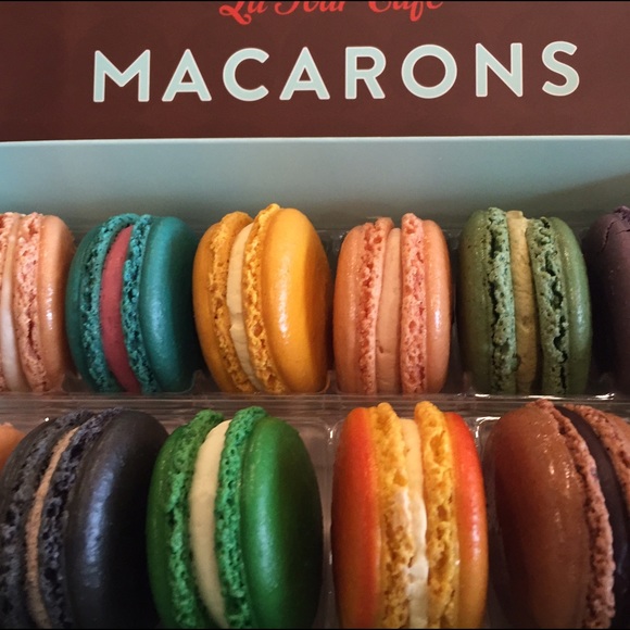 Profile Picture of Sandi Abdelahad (@qt216) on Poshmark