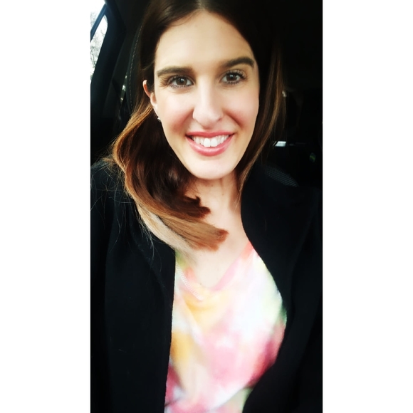 Profile Picture of Kayla Heubel (@kayla_heubel) on Poshmark