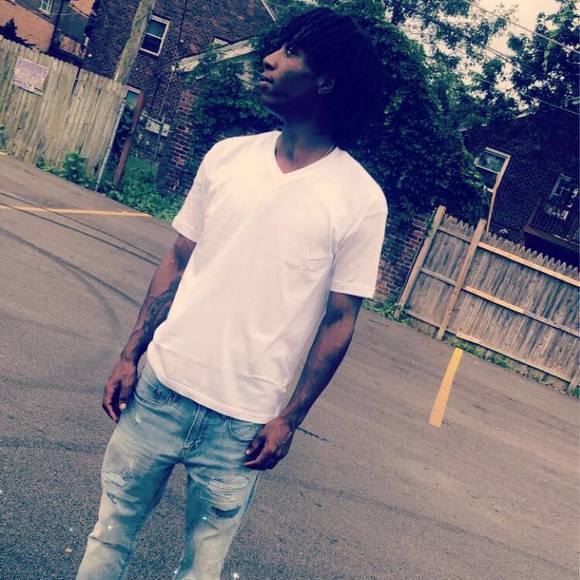 Profile Picture of Jacob Chapman (@jwalton2) on Poshmark