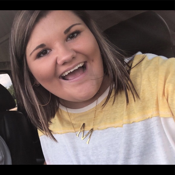 Profile Picture of Makayla Richardson (@makaylabrooke29) on Poshmark