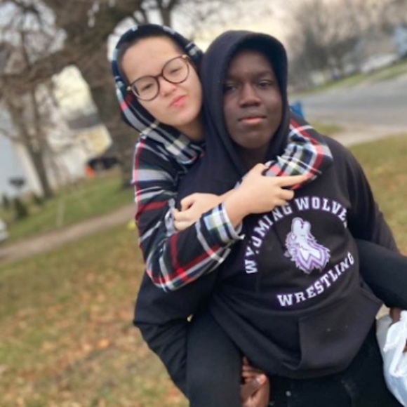 Profile Picture of Kyia Thompson-nguyen (@kyiathompson963) on Poshmark