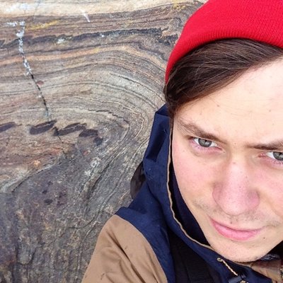 Profile Picture of David Zakharov (@dvdzkhrv) on Twitter
