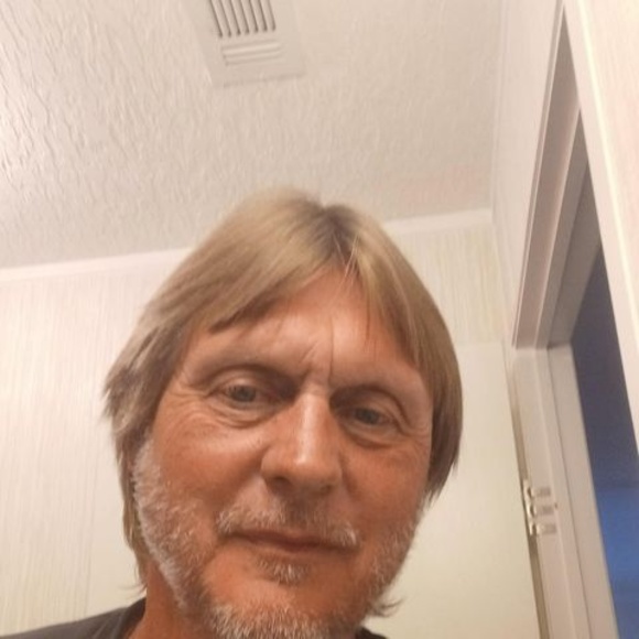 Profile Picture of John Townsend (@jt1362121) on Poshmark