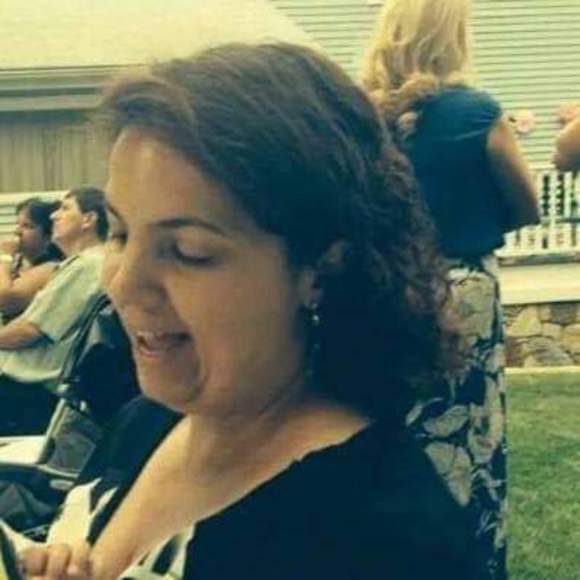 Profile Picture of Marcia De lima (@daymarcia725) on Poshmark
