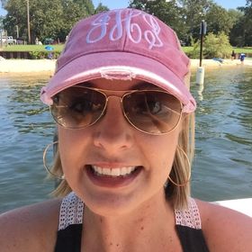 Profile Picture of Jennifer Hollensteiner (@kurt_jenn) on Pinterest