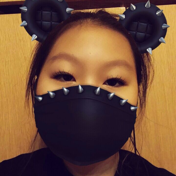 Profile Picture of Chloe Zheng (@chloevsamanda) on Tiktok