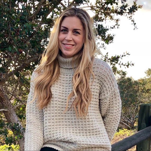 Jocelyn Simon - Poshmark Profile Picture of Jocelyn Simon (@jkornmann) on Poshmark