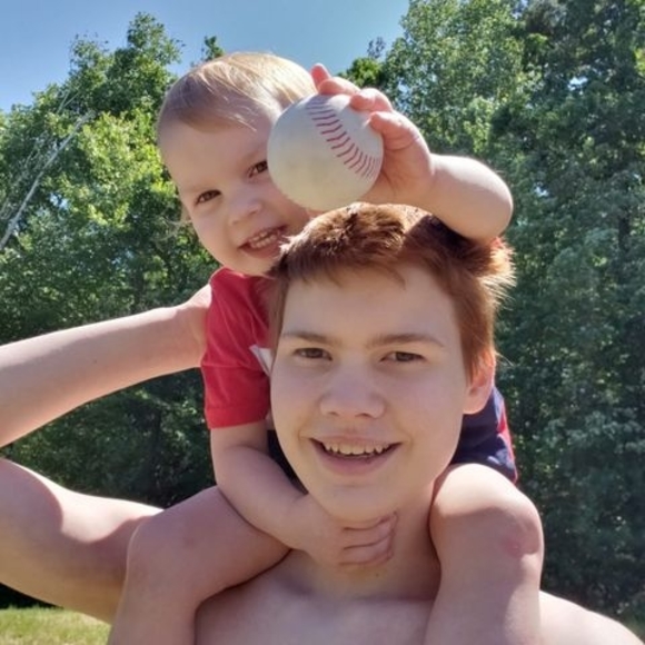 Profile Picture of Jaclyn Fetko (@jaclynfetko) on Poshmark