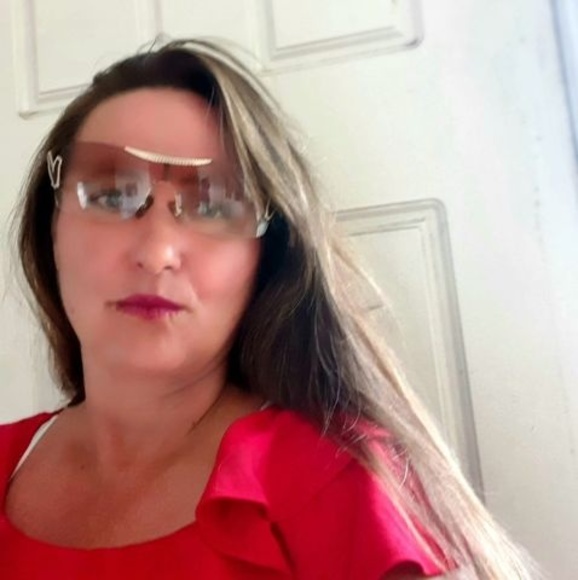 Profile Picture of Rene Grych (@renegrych48) on Poshmark