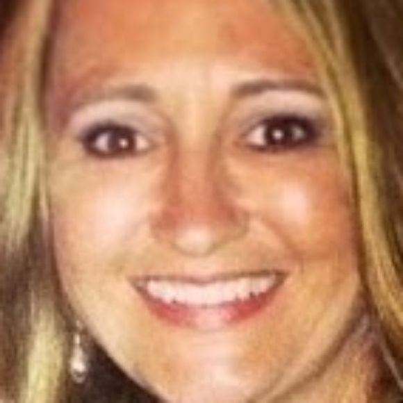 Profile Picture of Stefanie Charles (@scharles1991) on Poshmark