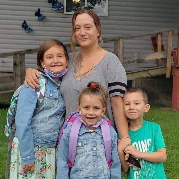 Profile Picture of Amber Inzana (@amber) on Poshmark