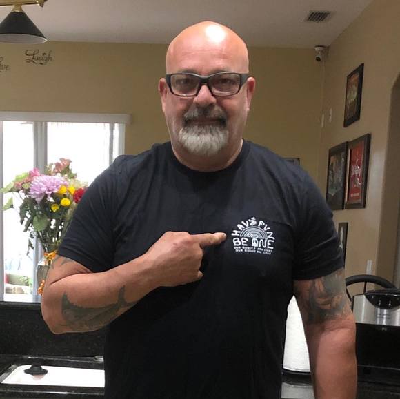 Profile Picture of Alex Zambrano (@alexzambrano67) on Poshmark