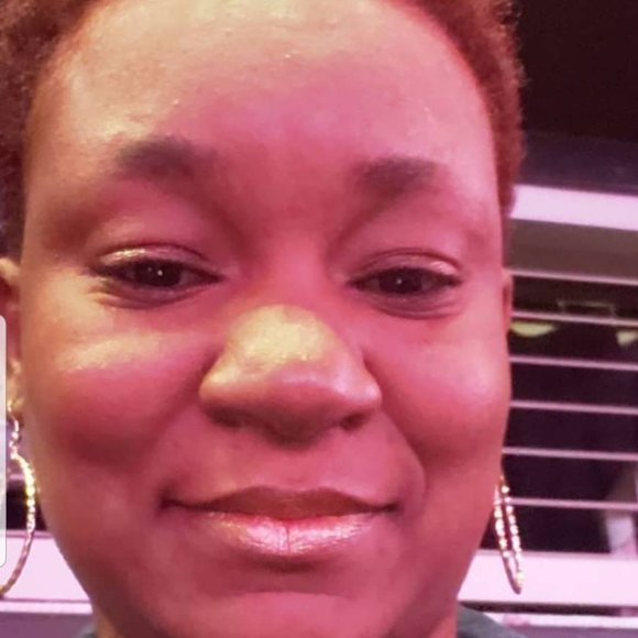 La tanya Staley - Poshmark Profile Picture of La tanya Staley (@latanyastaley) on Poshmark