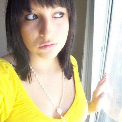 Profile Picture of Alina Sharp (@AlinaSharp1) on Twitter